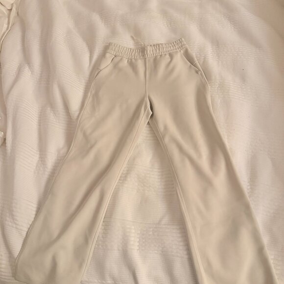 CRZ YOGA SoftAura Wide-Leg Sweatpants (31" Inseam) - Picture 3 of 3